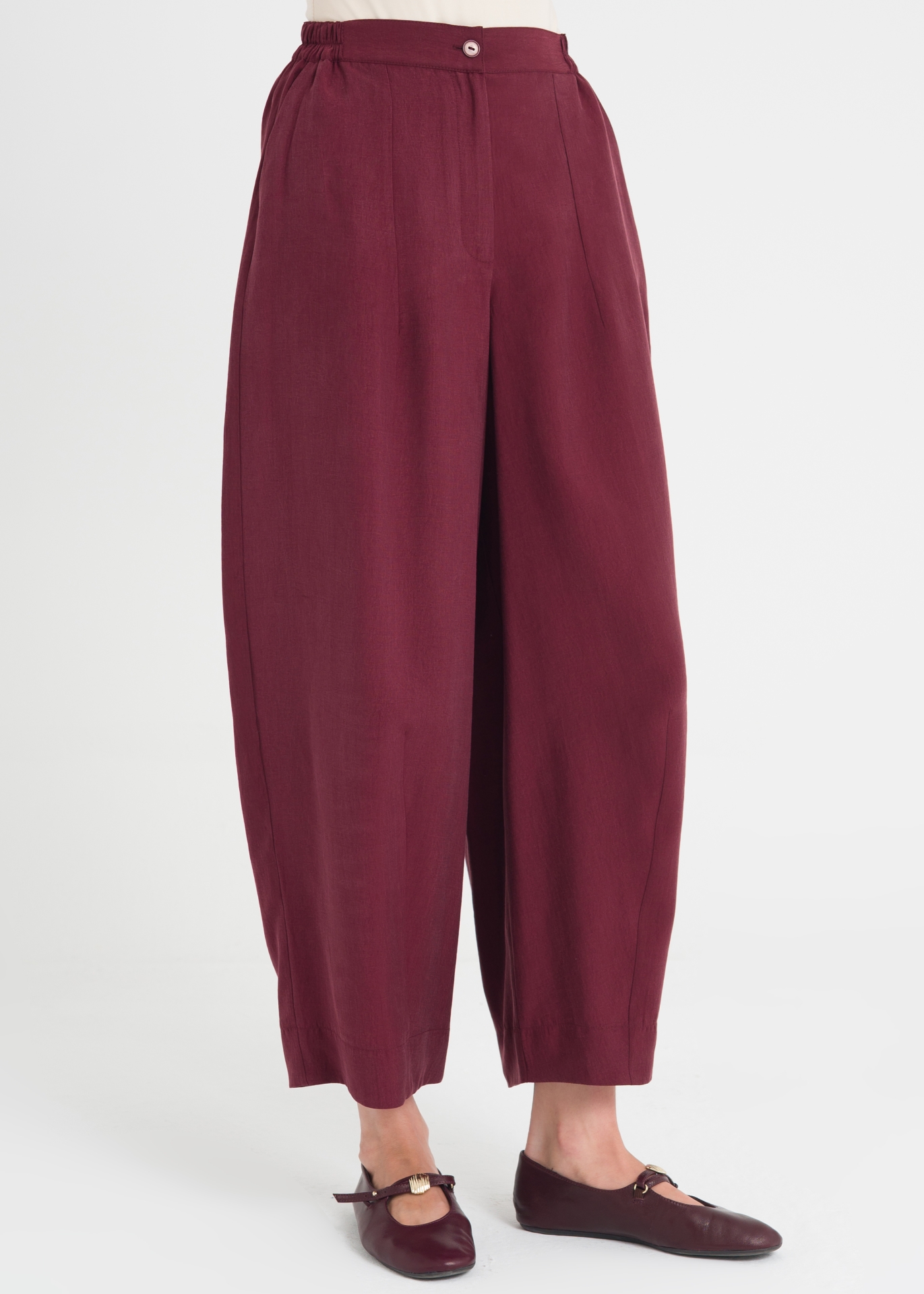 scarlet-baggy-long-pants